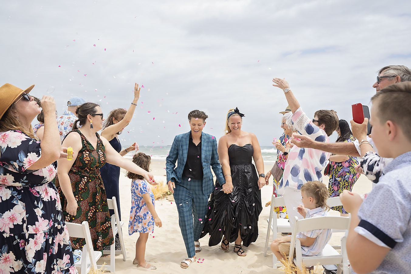 Micro wedding on North Stradbroke Island Queensland by Elope Brisbane and Elope Stradbroke team