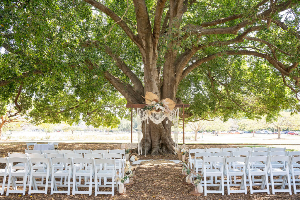 boho wedding styling by elope brisbane in new farm park brisbane photos by romana