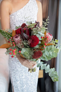 flowers and cake by elope brisbane a (3)