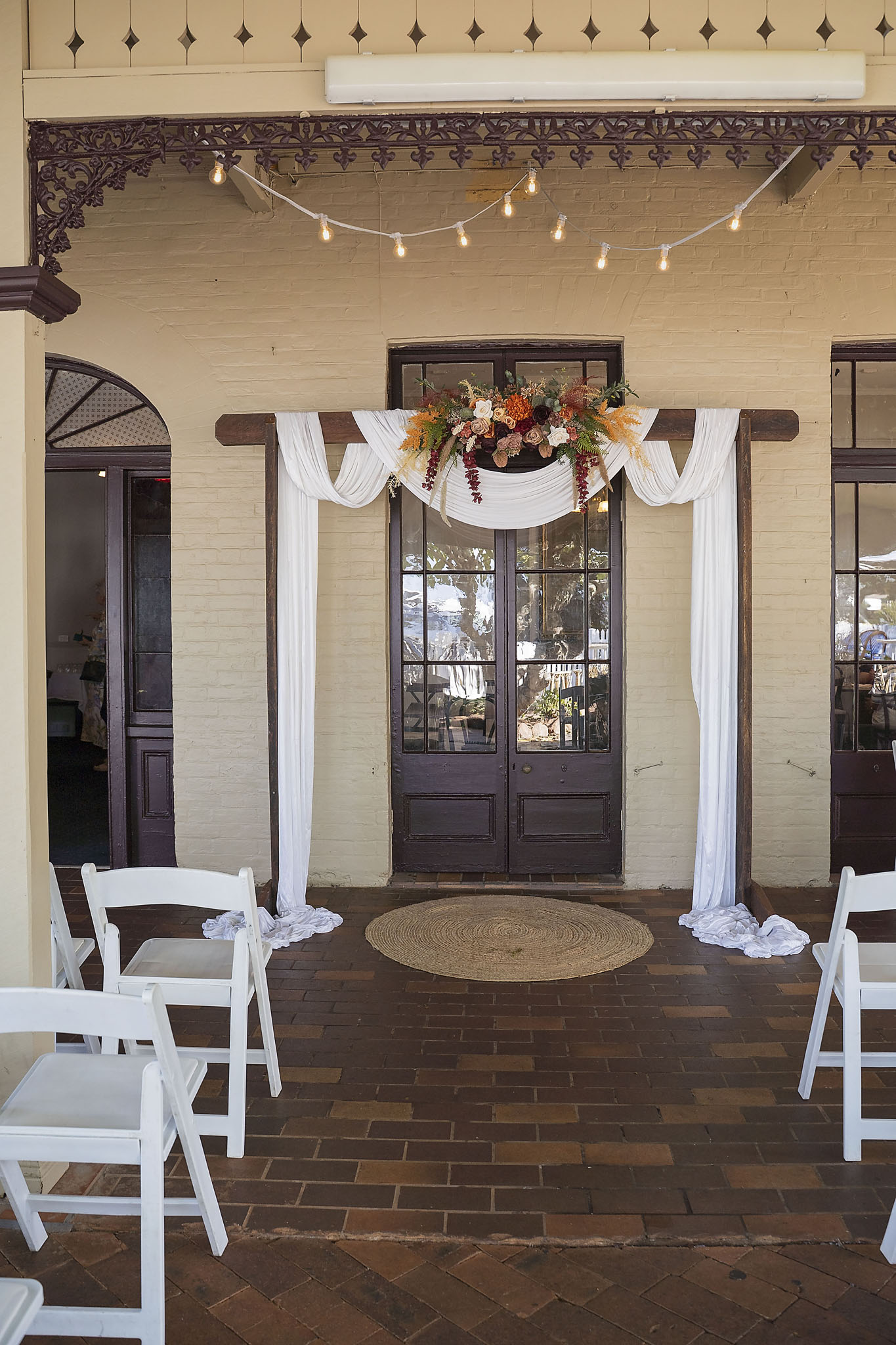 grand view hotel weddings by elope brisbane (31)