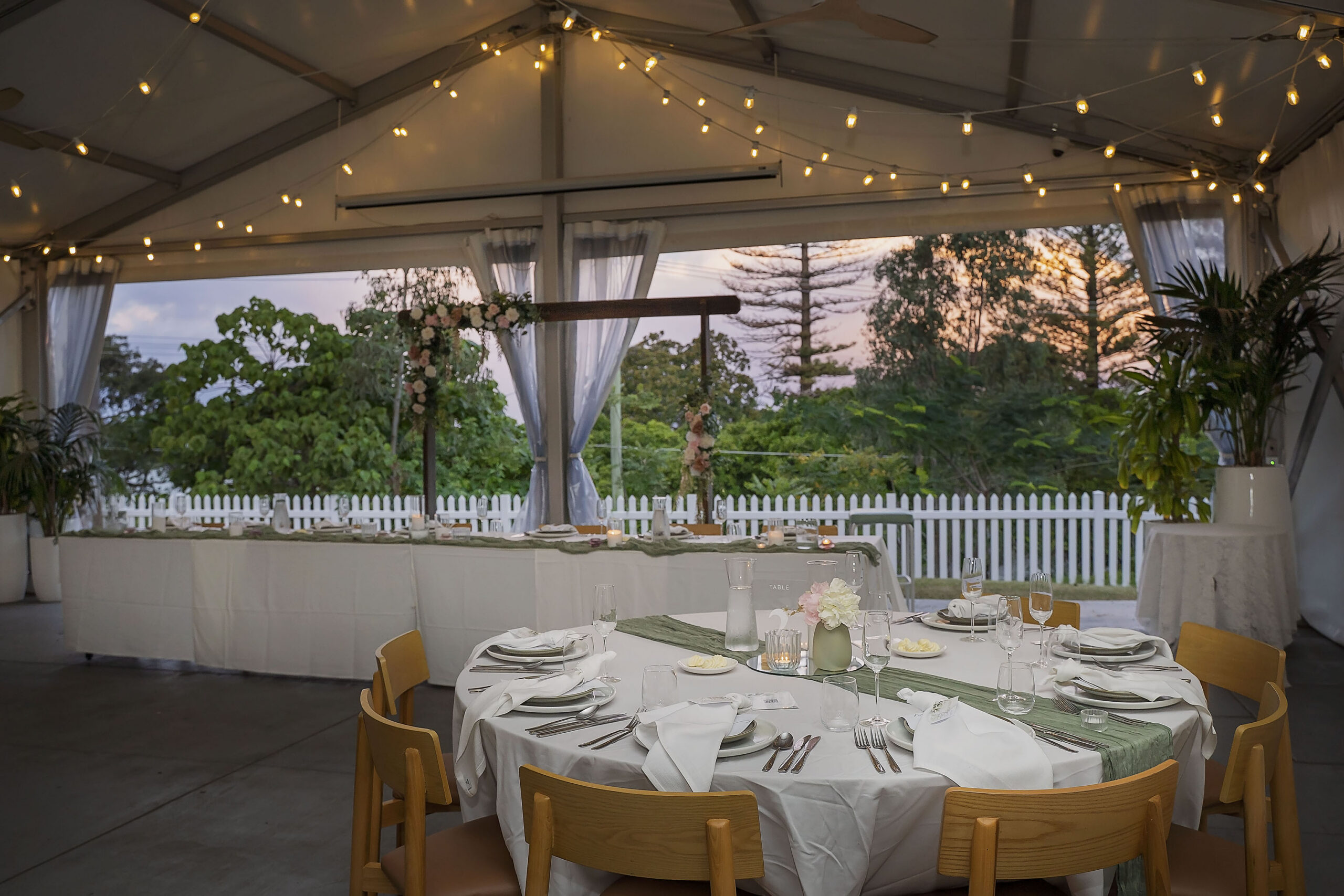 grand view hotel weddings by elope brisbane (75)